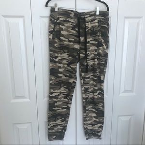 Mindy Mae Market Camo Comfy Joggers Size XL